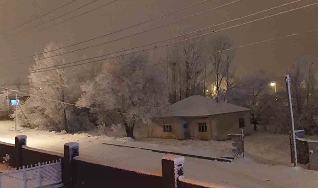 27 yerleşim yerinin yolu kapandı
