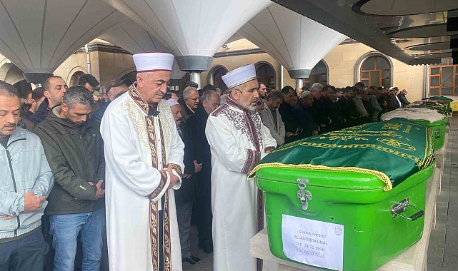 4 ay önce evlenen çift, kazada hayatını kaybetti