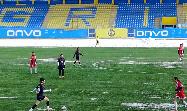 Ağrı'nın Kadın Futbol Takımı, Zaferle Kutladı!