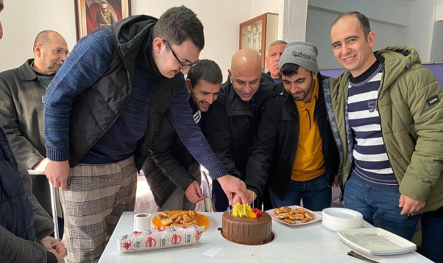 AK Parti Iğdır Merkez İlçe Başkanlığı engelliler gününü unutmadı