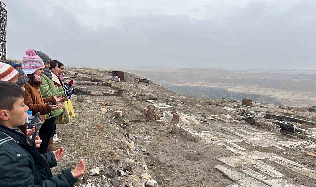 Arpaçaylı öğrenciler, tarihi Ani Ören Yeri'ni ziyaret etti