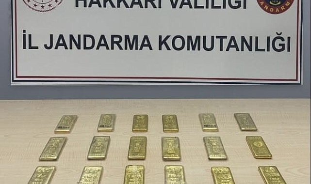 Ayakkabılarından, külçe altın çıktı
