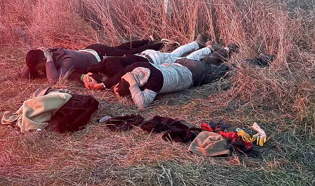Bir fabrikanın bahçesine girmeye çalışan yüzleri maskeli 3 kişi, operasyonla yakalandı