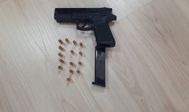 Bir kişiyi yaralayan tetikçi ve suç örgütü üyelerine eş zamanlı operasyon düzenlendi