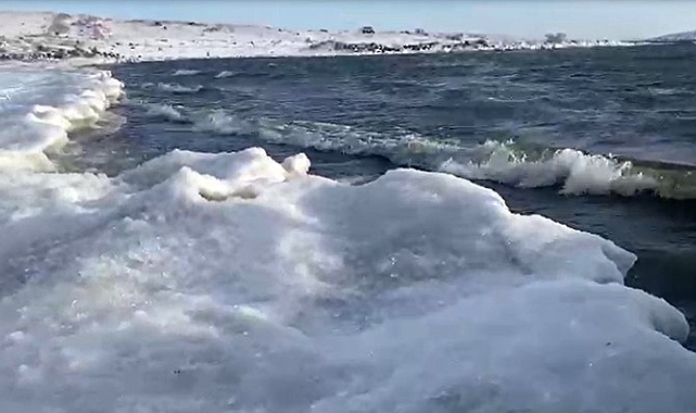 Çıldır Gölü'nün Donmaması Turizmi Durdurdu