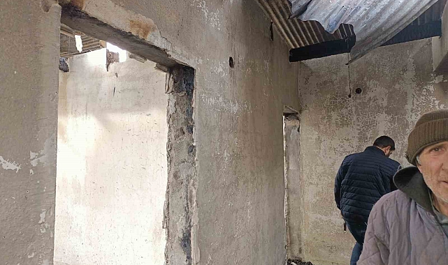 Çıldır'da Ev Yandı, Nedeni Araştırılıyor
