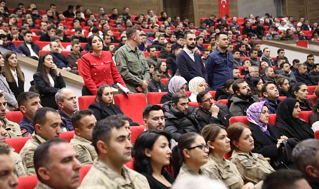 Erzincan'da "En İyi Narkotik Polisi Anne" Programı Büyük Katılımla Gerçekleştirildi