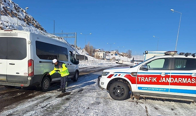 Erzurum'da 33 bin 50 aracı kontrol edildi