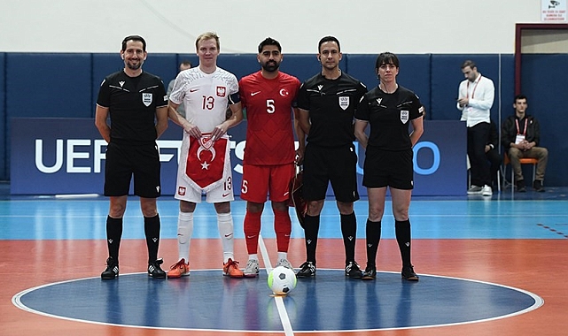 Erzurum'da Futsal Heyecanı: A Milli Takım, Polonya'ya Yenildi