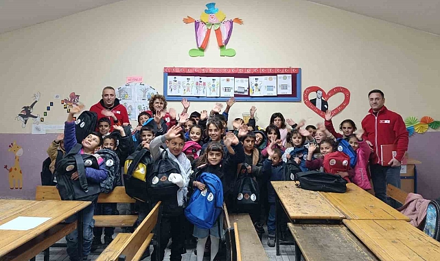 Erzurum'da Kızılay'dan Öğrencilere Sıcak Bir Dokunuş