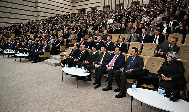 Erzurum'da Protokol ve Davranış Kuralları Eğitimiyle Kamu Hizmeti Kalitesi Artırılıyor