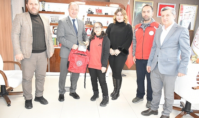Erzurumlu Genç Yazar Zeynep Gürbulak, Ulusal Öykü Yarışmasında Parladı