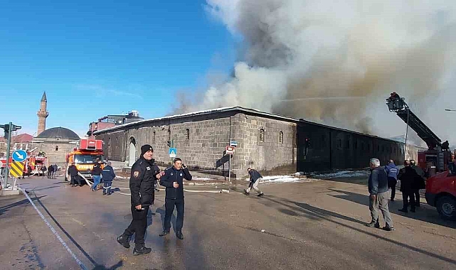 Erzurum'un Tarihi Taş Ambarları'nda Meydana Gelen Yangın Kontrol Altına Alındı