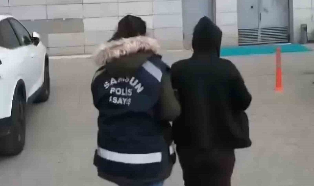 Girdiği evden 200 bin TL'lik altın çalan kadın yakalandı