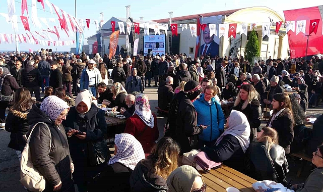 Hamsi festivalinde 10 ton hamsi tüketildi