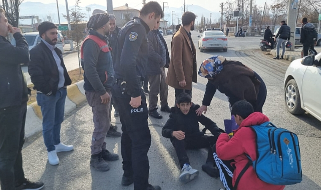 Iğdır'da Bisiklet ve Motosiklet Çarpıştı: 2 Kişi Yaralandı