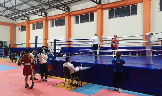 Iğdır'da Türkiye-Azerbaycan Dostluk Boks Turnuvası Başladı