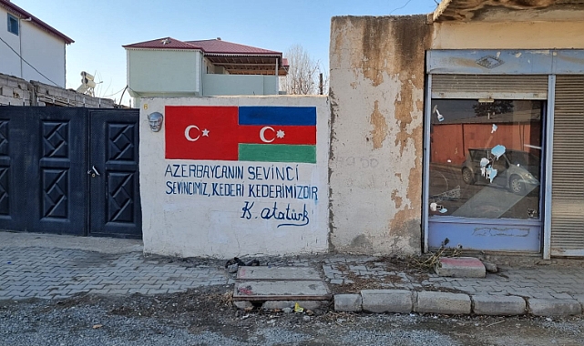 Iğdır'da Türkiye-Azerbaycan Kardeşliği Bayraklarla Simgelendiriliyor