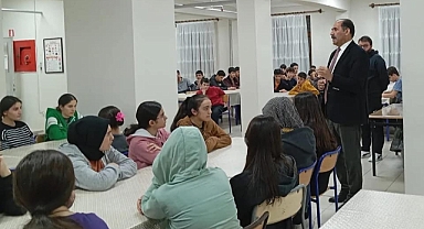 Iğdır İl Milli Eğitim Müdürü Gün, Öğrencilere YKS'de Başarı İçin İpuçları Verdi