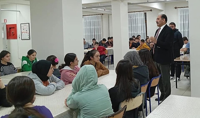 Iğdır İl Milli Eğitim Müdürü Gün, Öğrencilere YKS'de Başarı İçin İpuçları Verdi