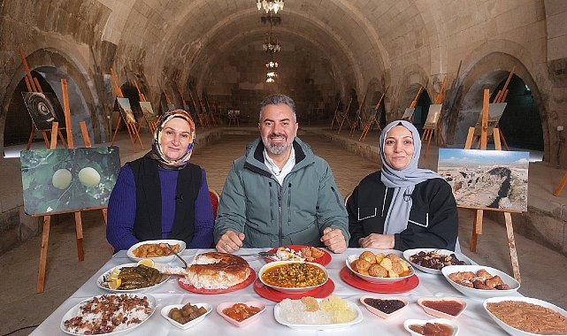 Iğdır'ın Yöresel Lezzetleri Tarihi Kervansarayda Tanıtıldı