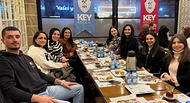 Iğdır KEY Koleji'nden Sıcak Bir Buluşma: Öğretmenler Velilerle Bir Araya Geldi!