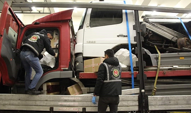 Kapıkule Sınır Kapısı'nda, 16 bin 500 kaçak elektronik sigarayı yakalattı