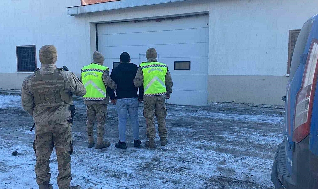 Kars'ta Kaçak Yakalanan Hırsız Tutuklandı