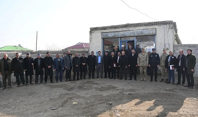 Kaymakam Aydın, Yukarı Topraklı Köyü'nü Ziyaret Etti