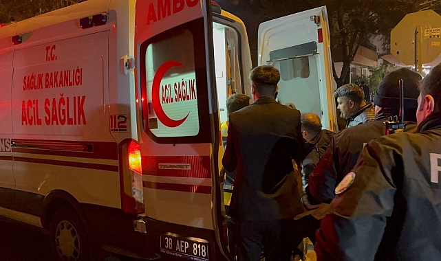 Kayseri'nin Melikgazi ilçesinde bir düğünde iki grup arasında bıçaklı kavga çıktı