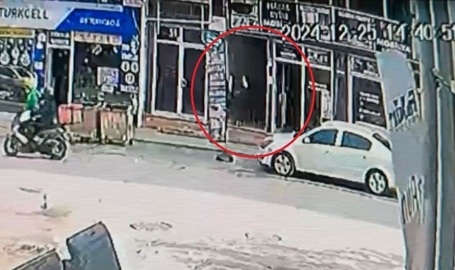 Kendisini polis olarak tanıttı, 1 milyon lira dolandırdı