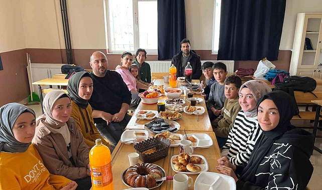 Oltu Kaymakamı'ndan Şehit Ailesine Ziyaret