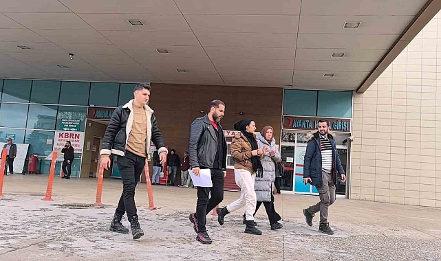 Soyguncu kadınlara, ev hapsi