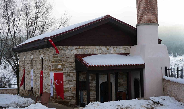 Tarihi cami yeniden ibadete açıldı