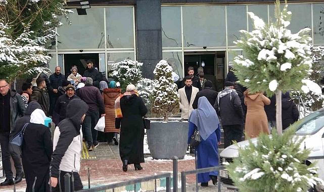 Uzmanlar uyardı: Soğuk havalar kalp krizi riskini artırıyor