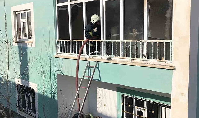 Van'da bir evde yangın çıktı