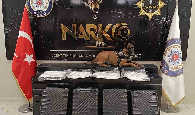 Van'da, uyuşturucuyla uçağa binmek isteyen 2 kişi yakalandı