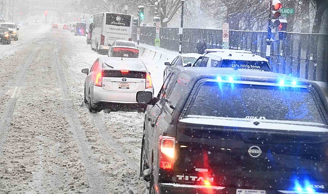 ABD'yi Vuran Şiddetli Kar Fırtınası: 9 Kişi Hayatını Kaybetti