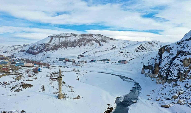 Ağrı'nın Kayıp Köyü Başçavuş, Minaresiyle Yine Gündemde