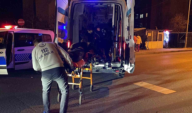 Alkollü mekanda 5 yerinden bıçaklandı