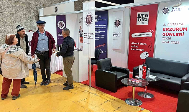 Antalya'da Erzurum'un Kalbi Atıyor: Atatürk Üniversitesi Stantı Yoğun İlgi Görüyor