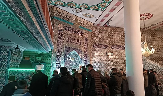 Aralık'ta Regaib Kandilinin Coşkusu