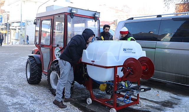 Ardahan'a Kışa Karşı Yeni Bir Silah: Buz Çözücü Solüsyon Makinesi