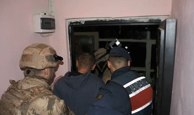 Artvin'de 42 Yıl Hapis Cezası Olan Firari Yakalandı, Silahlar Ele Geçirildi