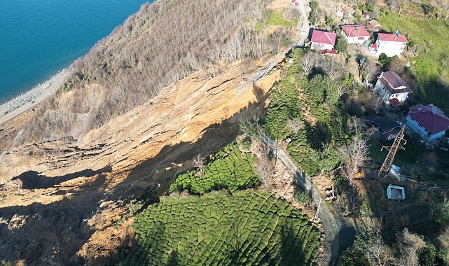 Artvin'in Güngören Köyü Heyelan Tehlikesi Altında