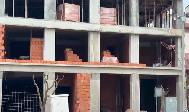 Balıkesir'de İş Cinayeti: İnşaattan Düşen İşçi Hayatını Kaybetti