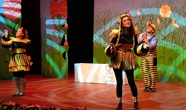 Başiskele'de Çocuklar Kraliçe Maya ile Eğlendi