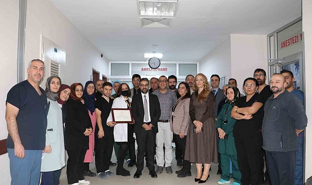 Bingöl Devlet Hastanesi'nde Organ Bağışı Kahramanlarına Teşekkür Belgesi