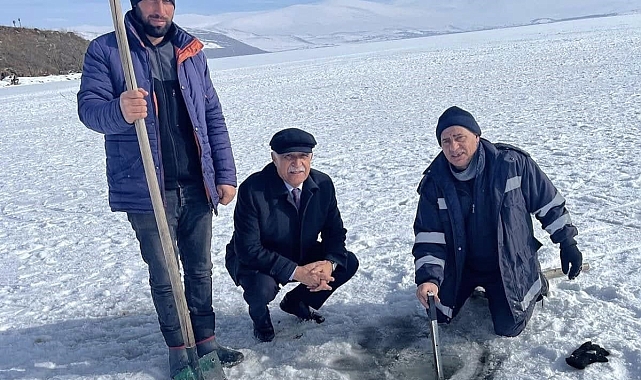 Çıldır Gölü'nde Buz Kalınlığı Ölçüldü: Festivale Hazırlıklar Tamam!