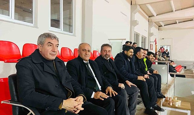 Diyadin'de Kurumlar Arası Voleybol Turnuvası Heyecanı Yaşanıyor